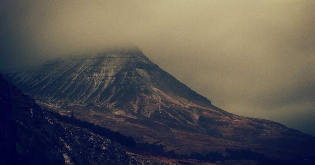 Ilustração sobre Acelerando Descobertas