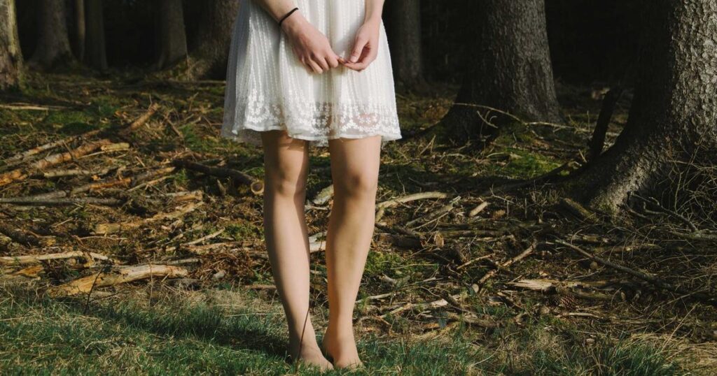 Ilustração sobre Moderador de Conteúdo do Facebook