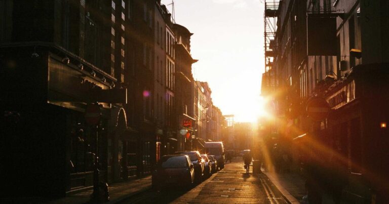 Ilustração sobre RAG Não é Suficiente